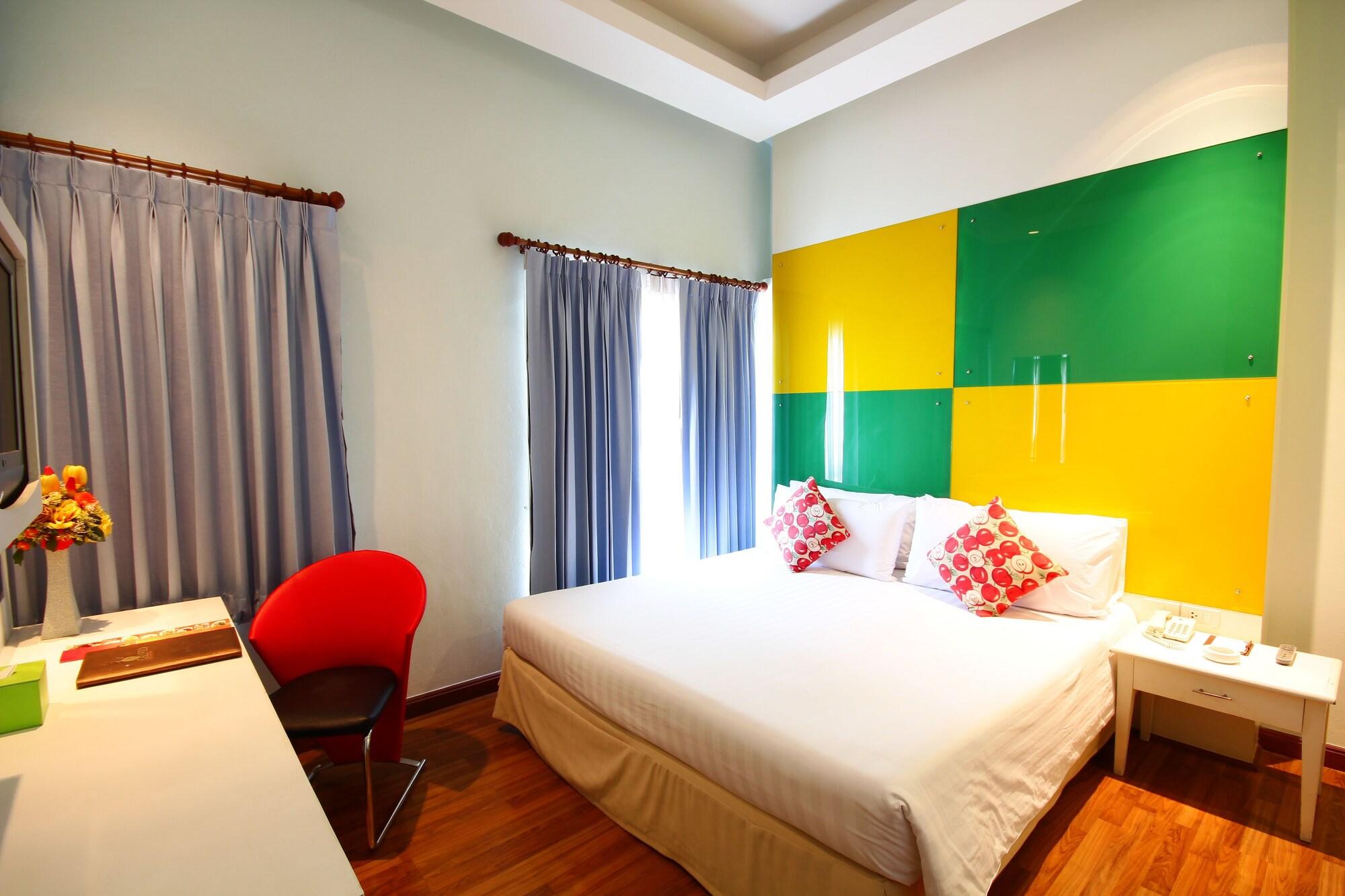Calypzo Bangkok Hotel Екстериор снимка