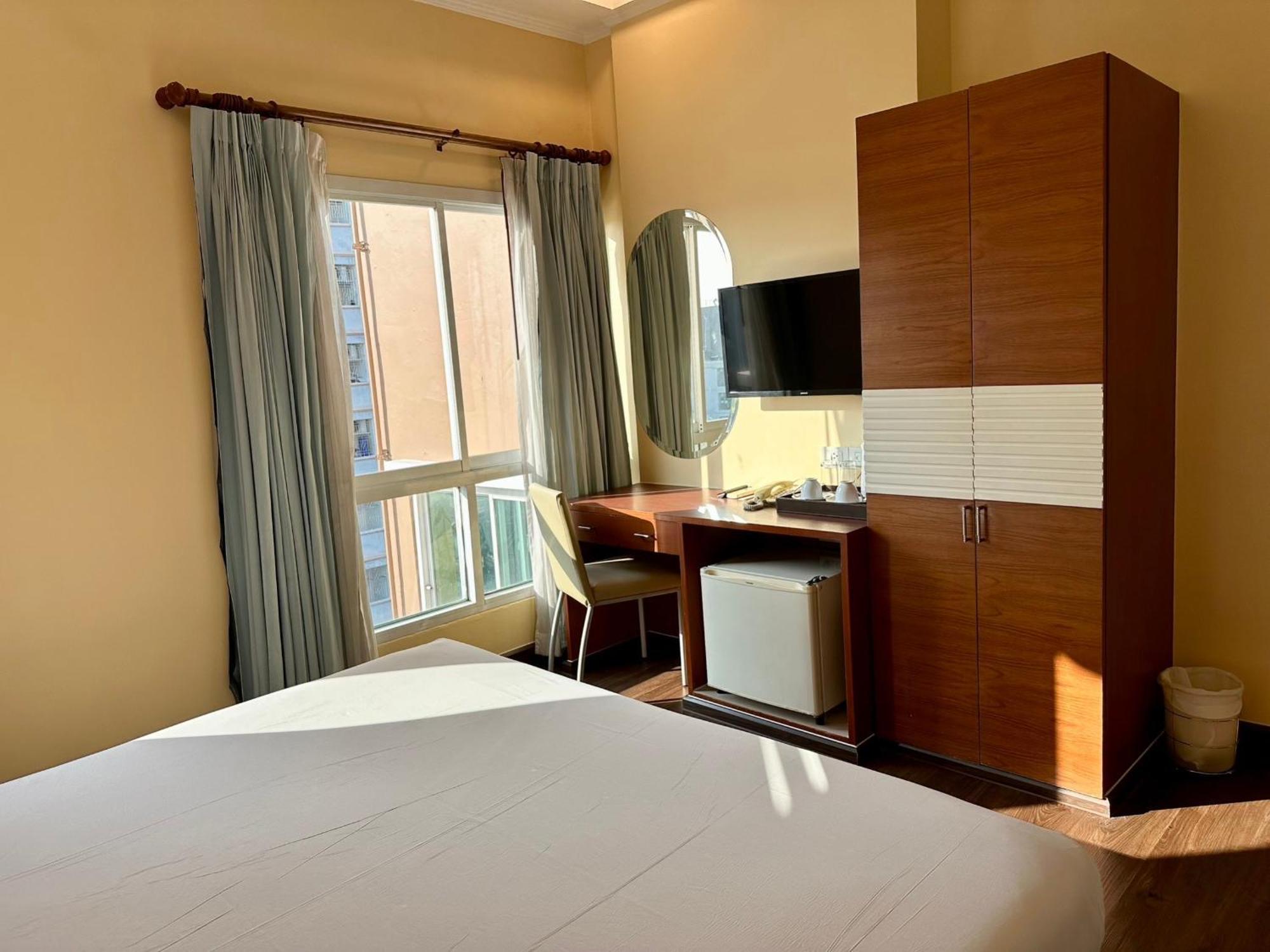 Calypzo Bangkok Hotel Екстериор снимка